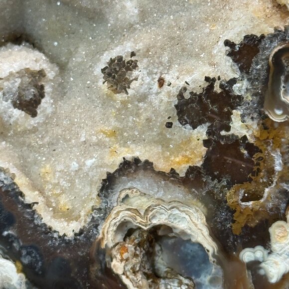 Agate Geode Sugar Druzy Raw Specimen on Stand Crystal 576g Natural Earth Stateme - Picture 6 of 8